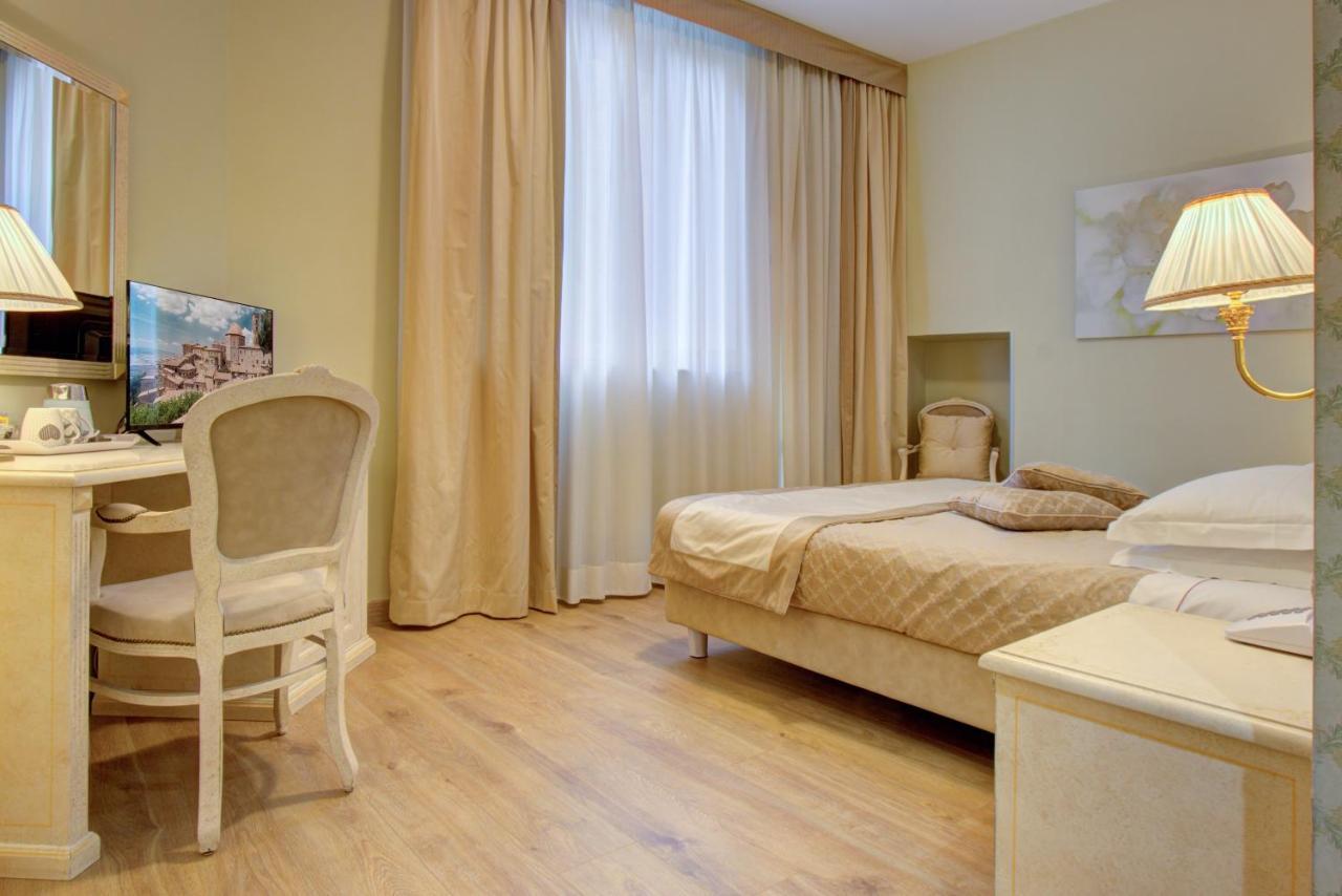 Hotel La Locanda Volterra Extérieur photo